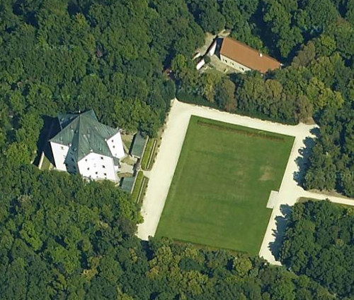 Castillo de verano Estrella en los mapas de Turismo Google