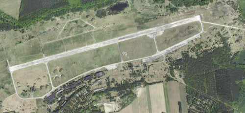 Base a�rea de Alt Daber en los mapas de Turismo Google